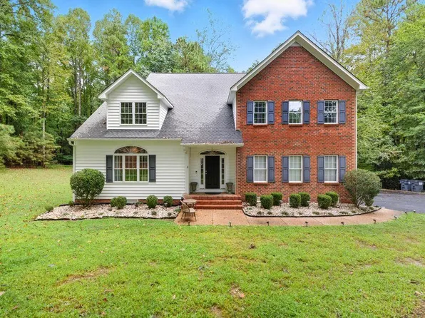 8419 Macandrew Ter, Chesterfield, VA 23838