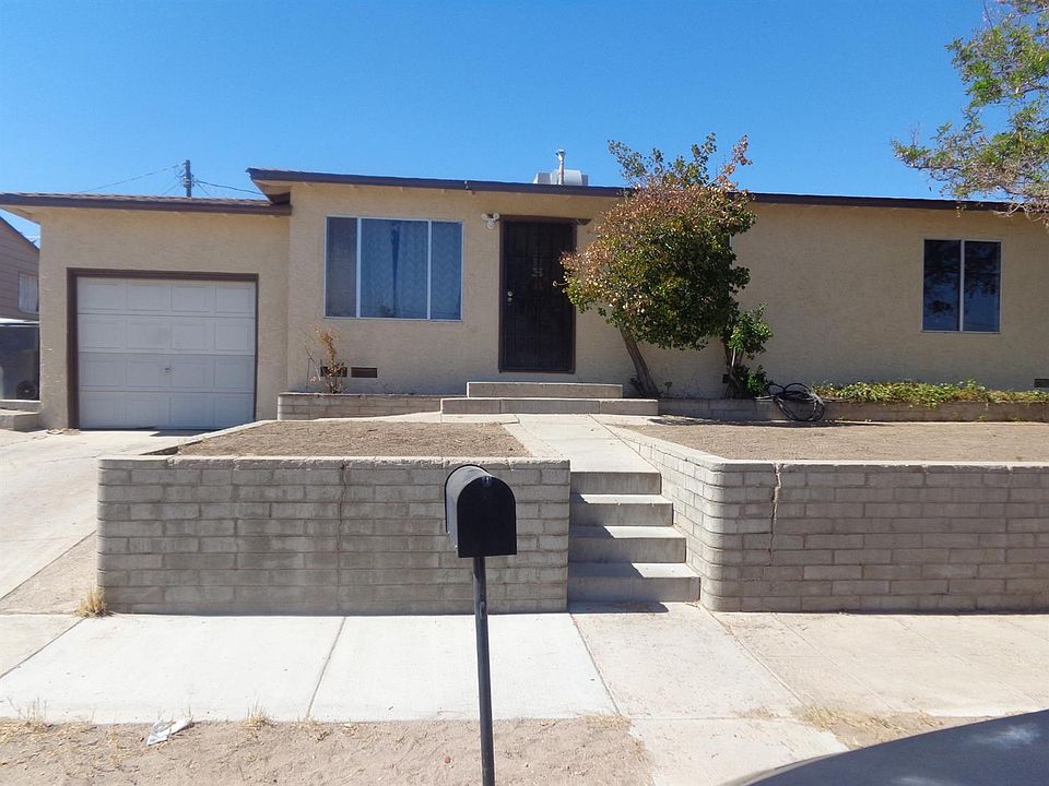 1st image of 640 Kathleen Dr