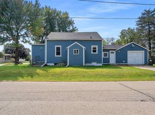 201 2nd Ave, Weyauwega, WI 54983