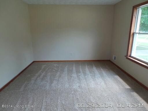 3rd image of 5403 Alicante Ln