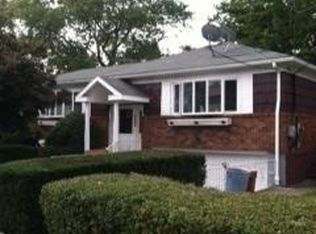 3304 149th St, Flushing, NY 11354