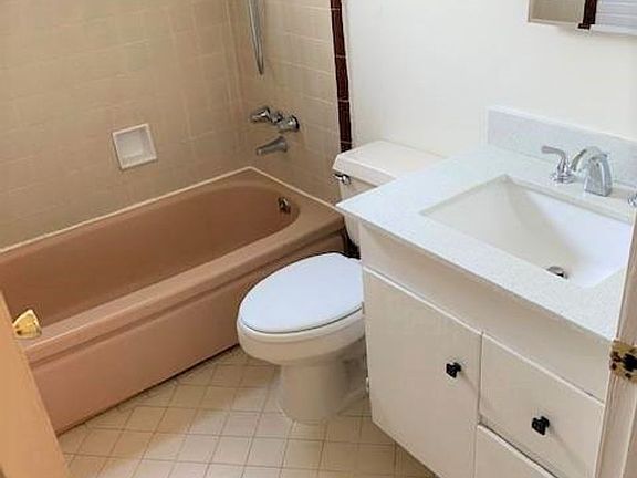 5th image of 1147 Neal Dow Ave #24