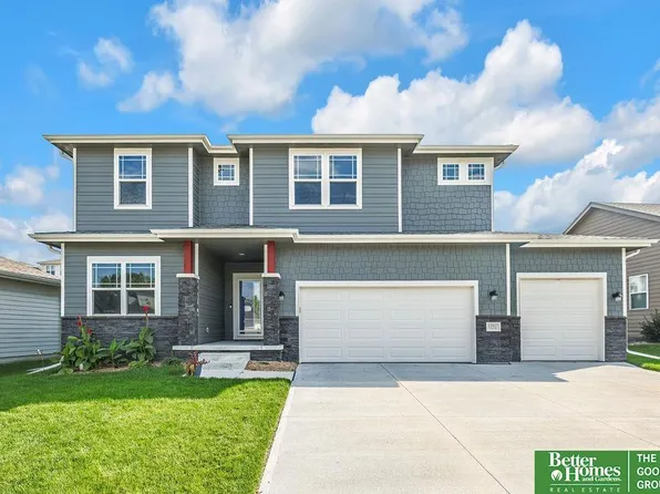 17617 Clay St, Bennington, NE 68007