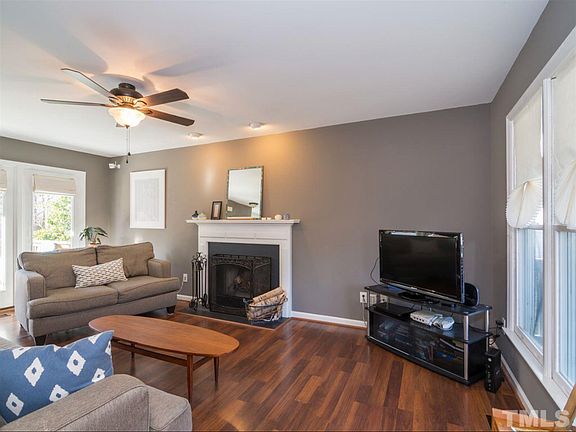 4th image of 5801 Mountain Island Dr