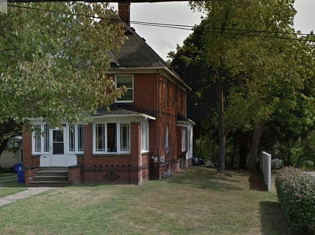2nd image of 925 N Mantua St