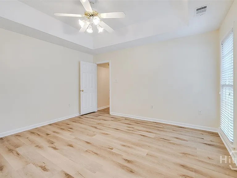 114 Red Bluff Cir — Photo 32