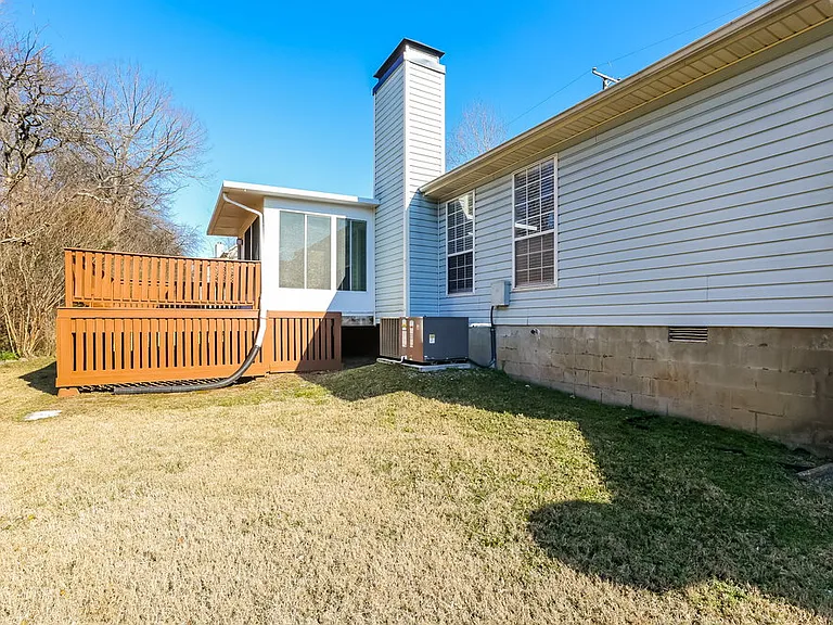 823 Neelys Chase Dr — Photo 19