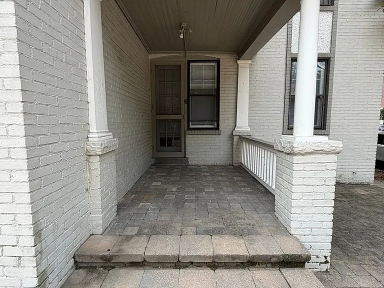 2327 Floyd Avenue — Photo 27
