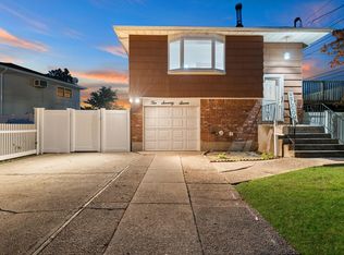 (Undisclosed Address), Bay Shore, NY 11706