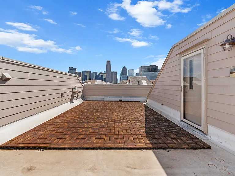 3142 Ross Ave #1 — Photo 38