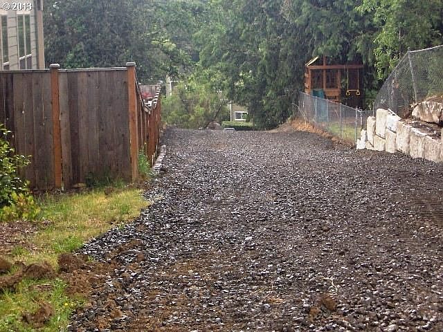 2nd image of 2 Larissa Ln