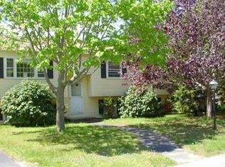 121 Jamie Ln, East Falmouth, MA 02536
