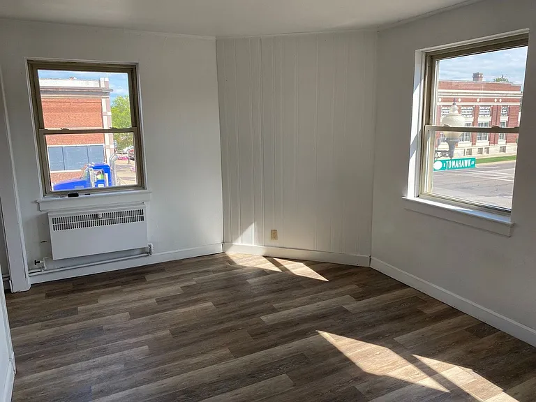 310 W Wisconsin Ave — Photo 5