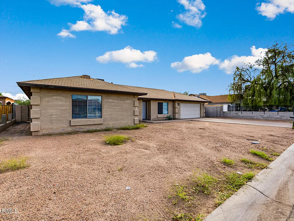 3811 W Sunland Ave