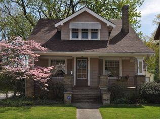 2281 Ogontz Ave, Lakewood, OH 44107