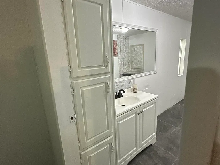 930 N Deer St — Photo 18