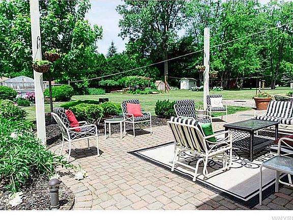 2nd image of 106 Dimatteo Dr