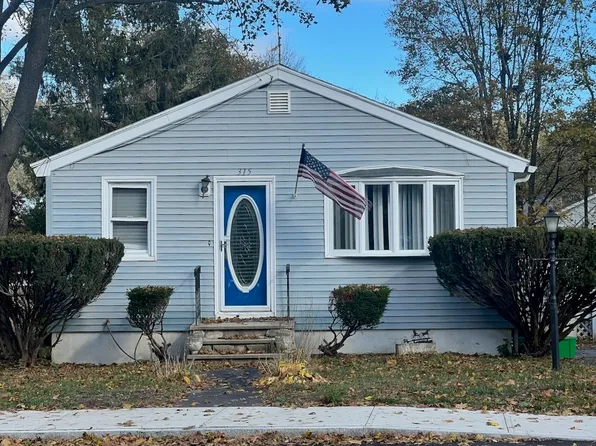 315 Bartlett Street, Portsmouth, NH 03801