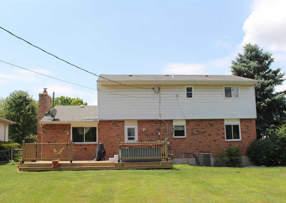 2nd image of 5898 Highwood Dr S