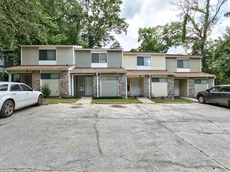 1st image of 2111 Claremont Ln