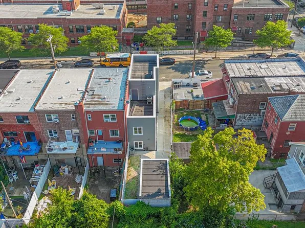 1011 East 221th Street image 27 of 29