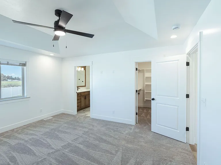 3711 Razor Cir — Photo 14