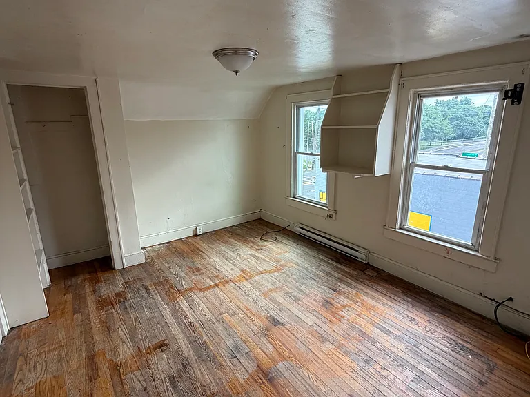 1408 E Main St #6 — Photo 7