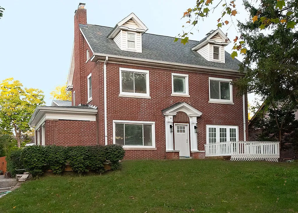 33 N Cassingham Rd photo 1