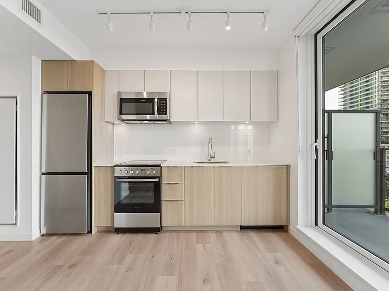 8420 Ash St — Photo 41