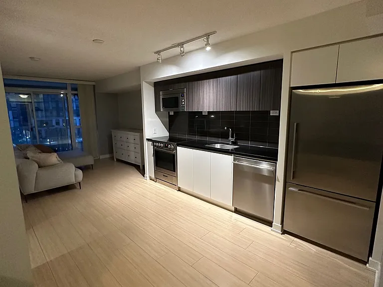 85 Queens Wharf Rd #717 — Photo 3