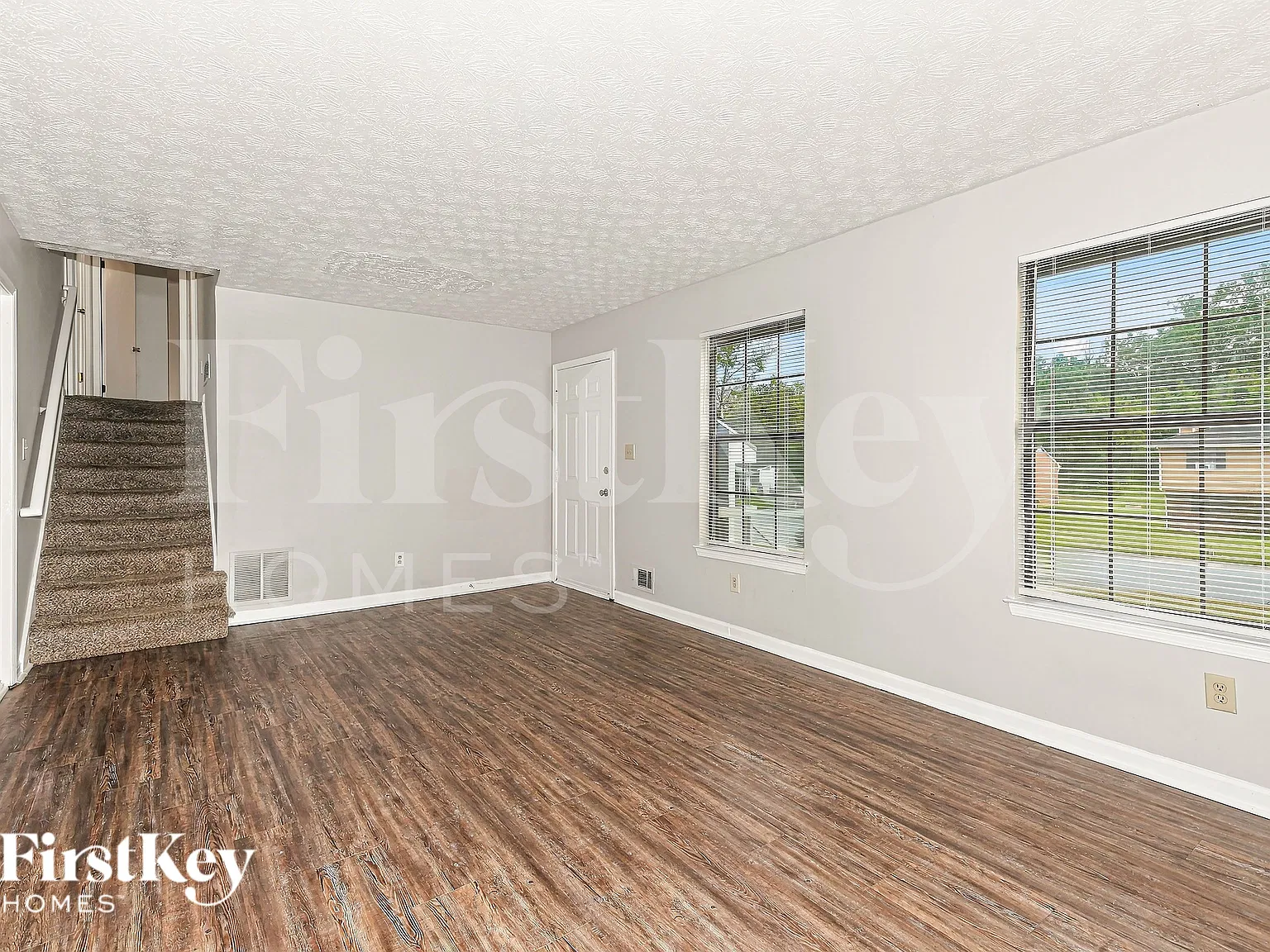3 bed, 2.0 bath, 1665 sqft, $1,950 — Photo 4