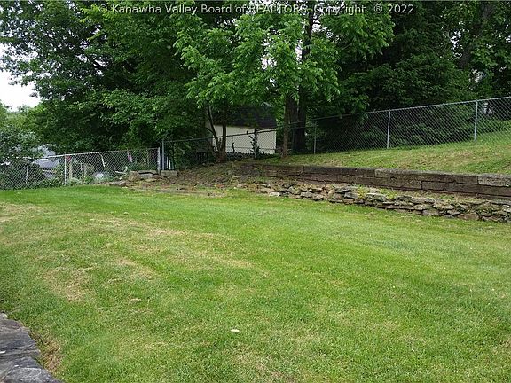 2nd image of 256 Staunton Ave