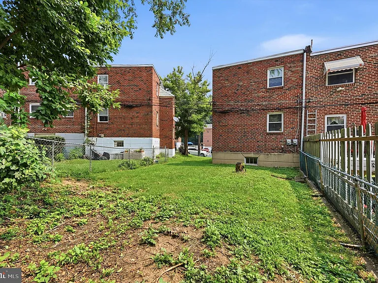9182 Ryerson Rd #2 — Photo 15