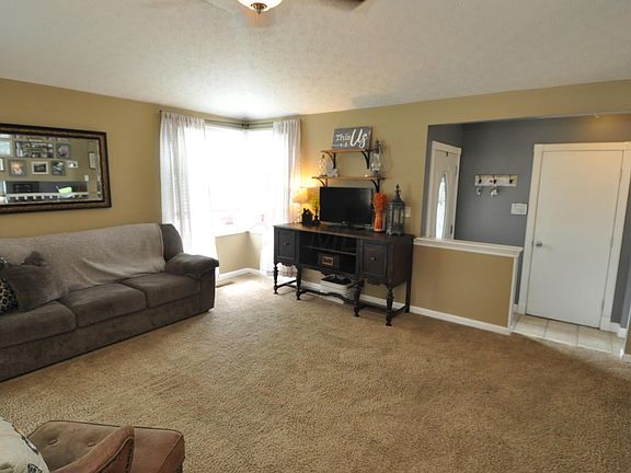 5th image of 4980 Radstock Ct