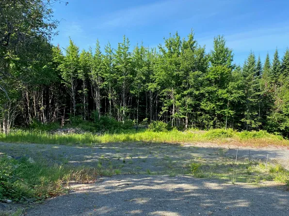 10 Virginia Trail, Greenville, ME 04441