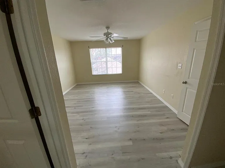 2327 Prime Cir #B — Photo 11