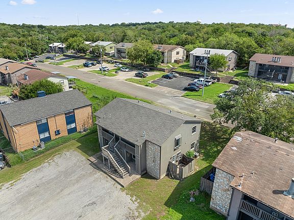 2nd image of 608 Bracewood Cir