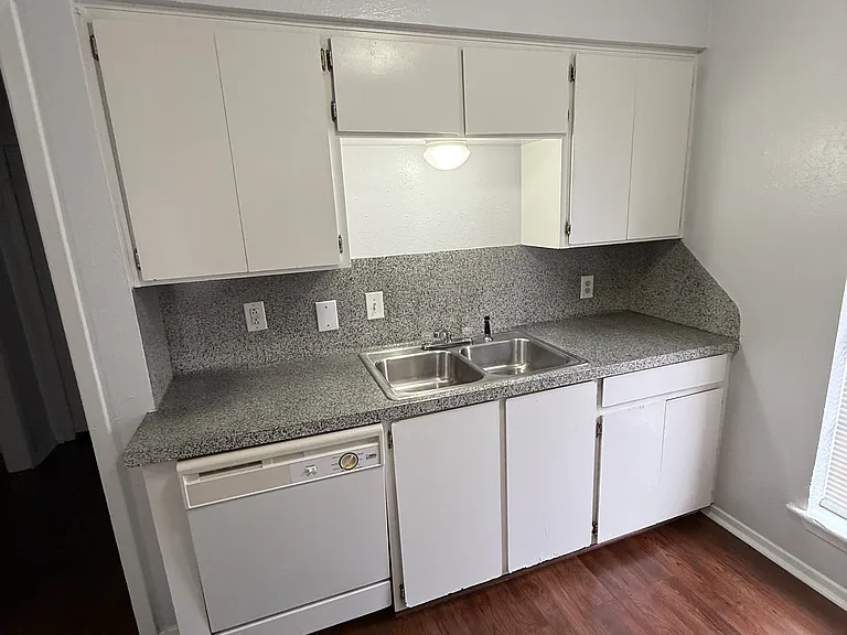 316 Nikki Dr #B — Photo 7