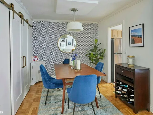 301 E 69th St APT 3F, New York, NY 10021