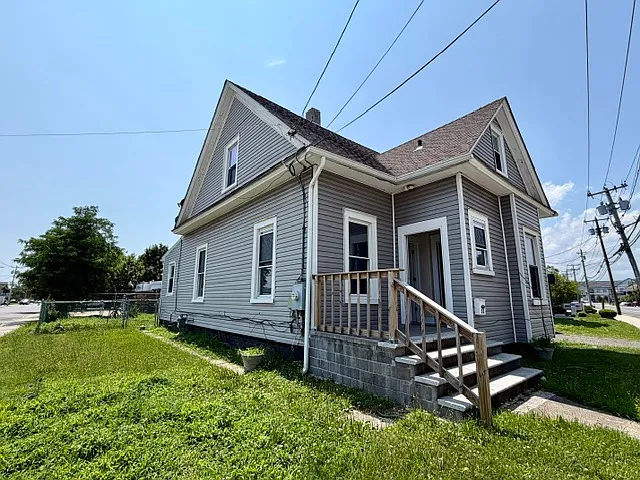 53 Dixon Ave