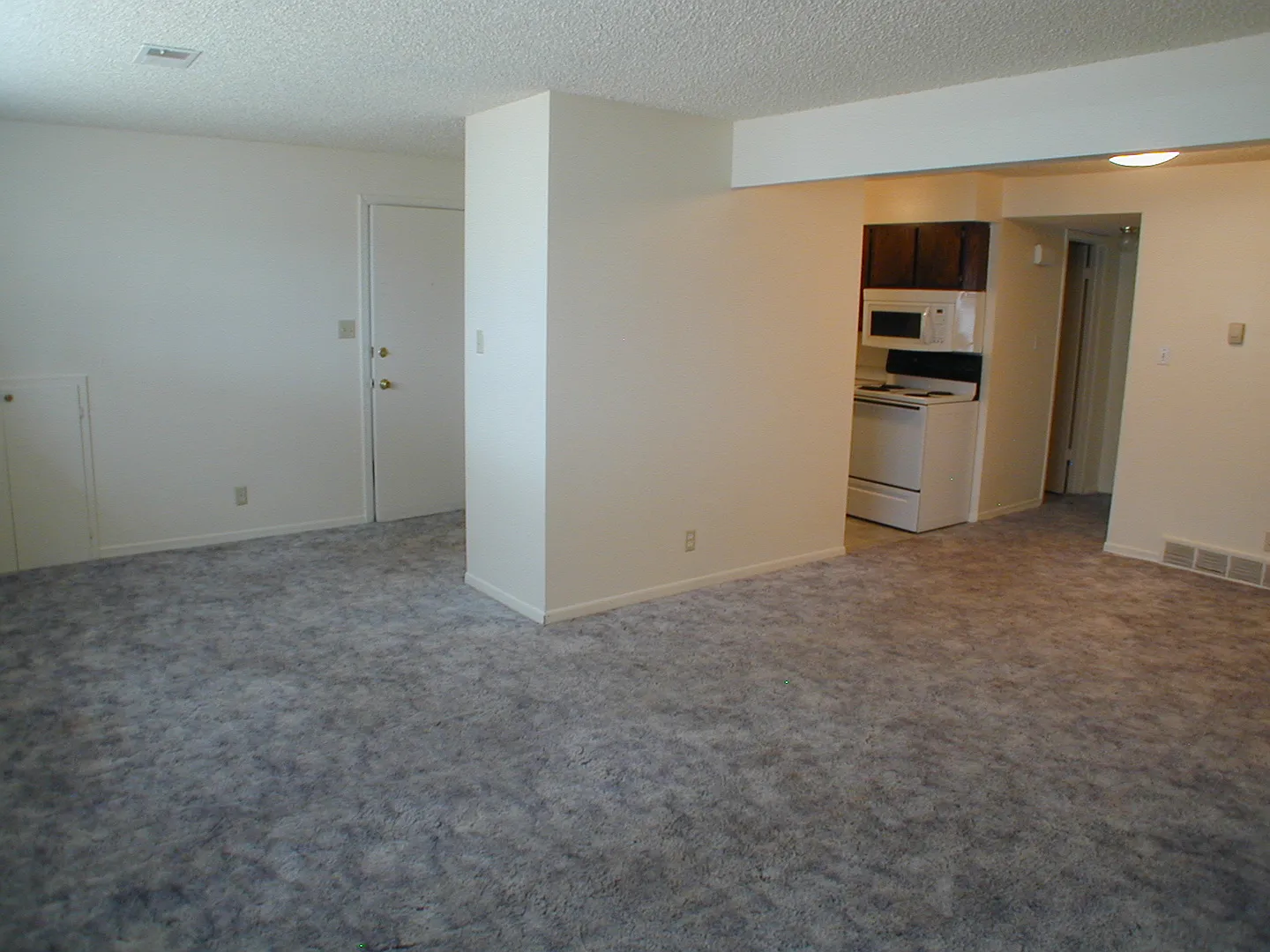 Mountain 4701-3 — Photo 2