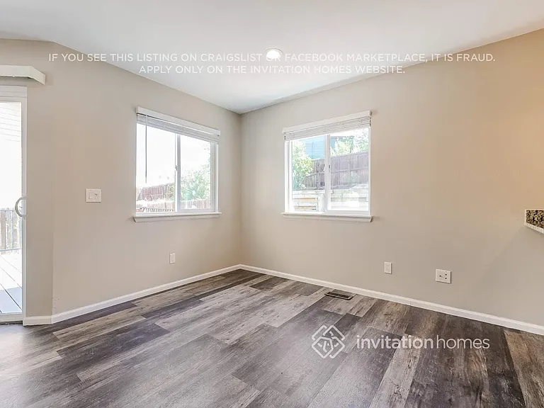 5558 S Ireland Way — Photo 8