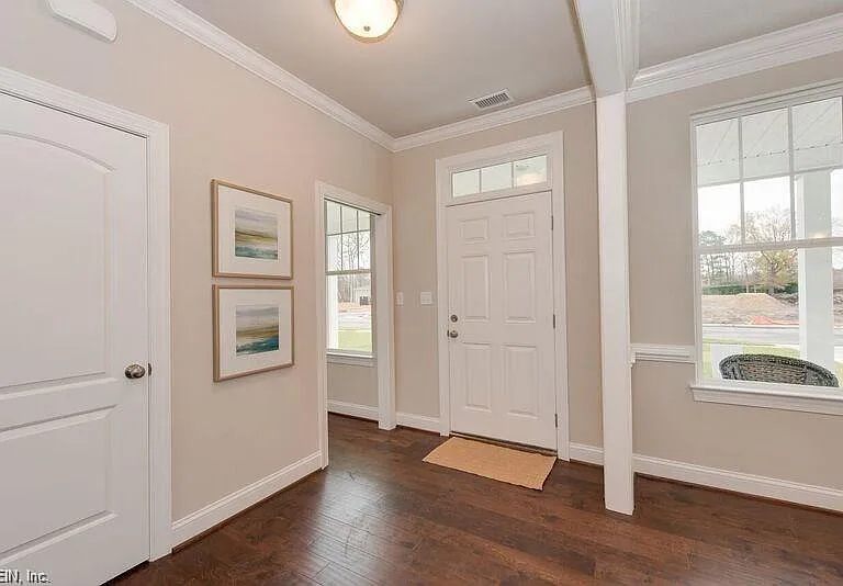 1005 Beachstone Quay — Photo 4