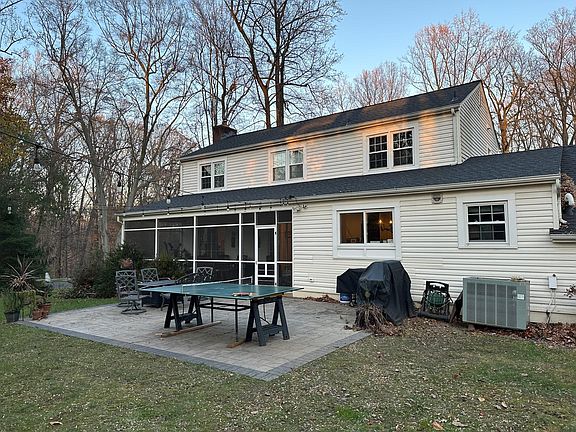 4th image of 538 Paw Paw Cove Ct
