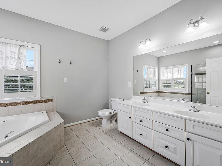 22247 Waterberry Ter — Photo 20