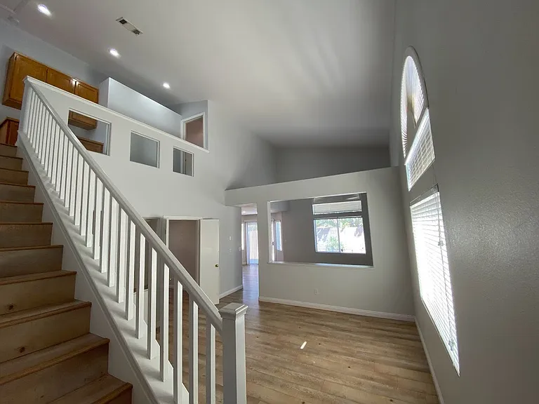 808 Midpride St — Photo 3