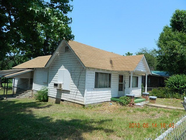 1st image of 206 Cline St