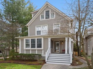 515 Gregory Ave, Wilmette, IL