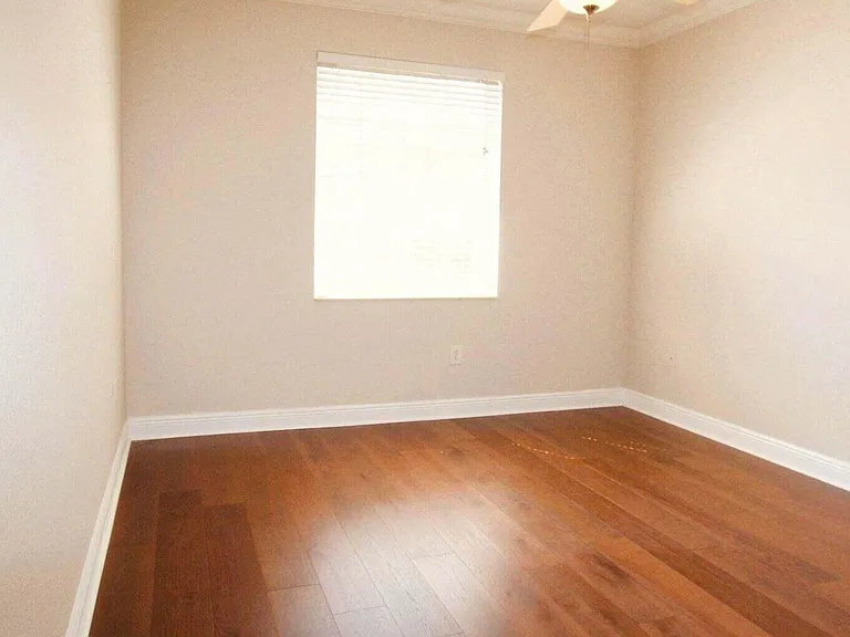 19474 Saturnia Lakes Dr — Photo 28
