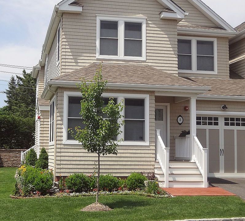 1st image of 8 Meadow Way